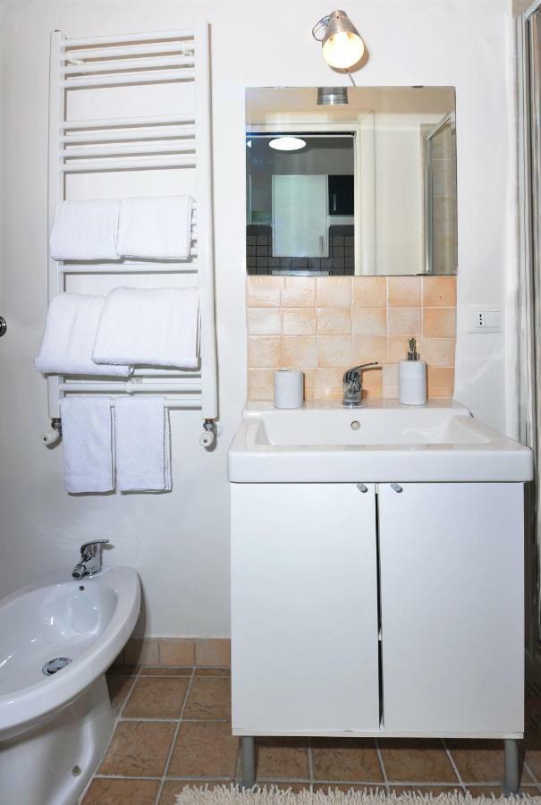 Apartment Close To Vatican Museums And To Metro Rome Exterior photo